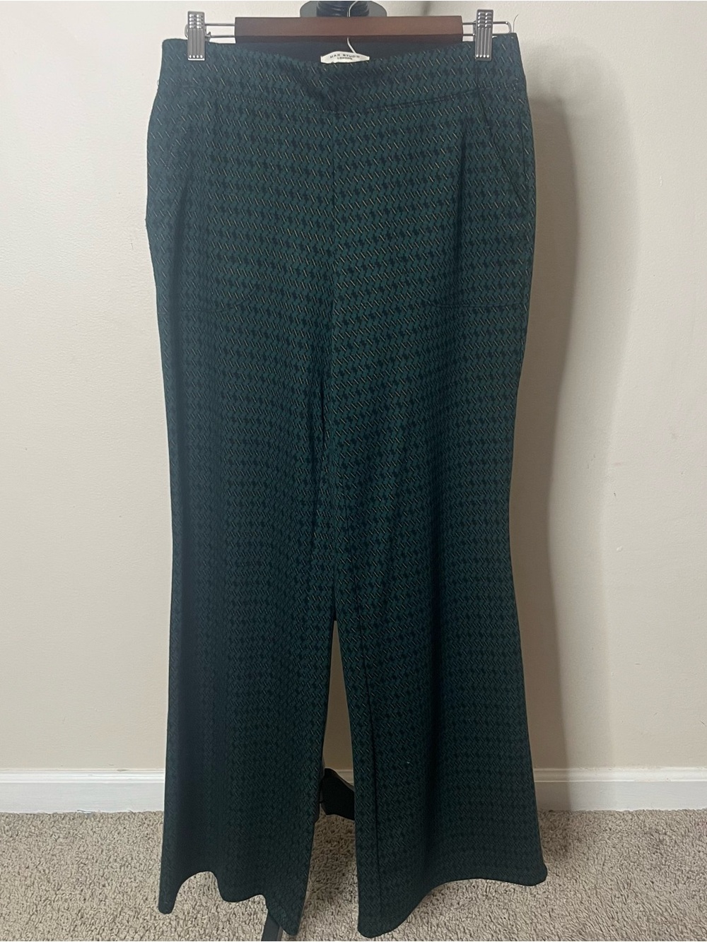 Max Studio London Women’s Green Black Geo Print Pull On Flare Leg‎ Knit Pants M